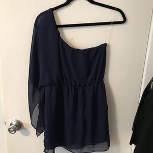 One shoulder navy dress🦋
